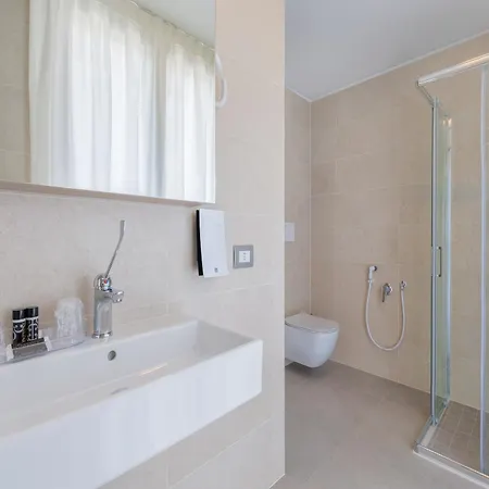 Delfino Venezia 4*